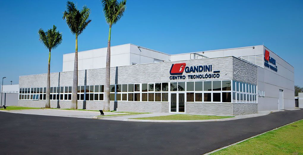 Gandini Centro Tecnológico Entrance Facade
